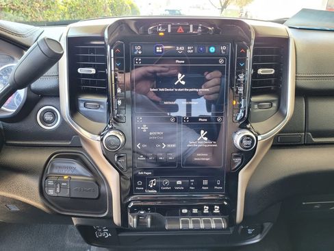 Used 2024 RAM 2500 Laramie w/ Safety Group AWD/4WD image 10
