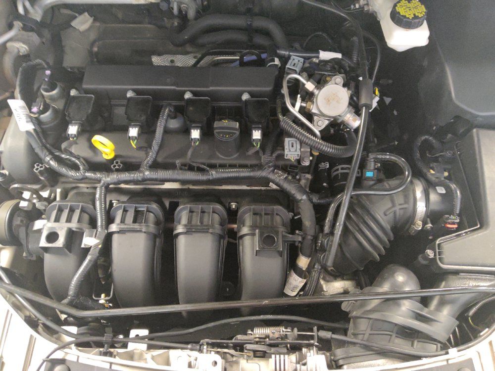 Used 2018 Ford Focus SE FWD image 30