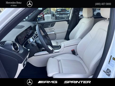 Used 2026 Mercedes-Benz GLB 250 image 10