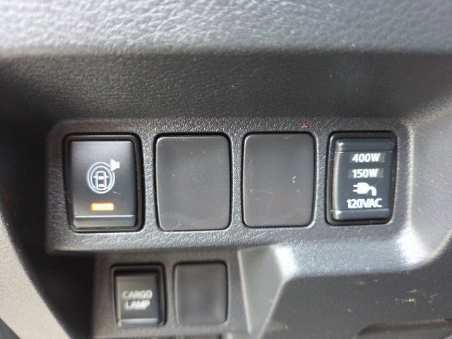Used 2022 Nissan Frontier Pro-X RWD image 31