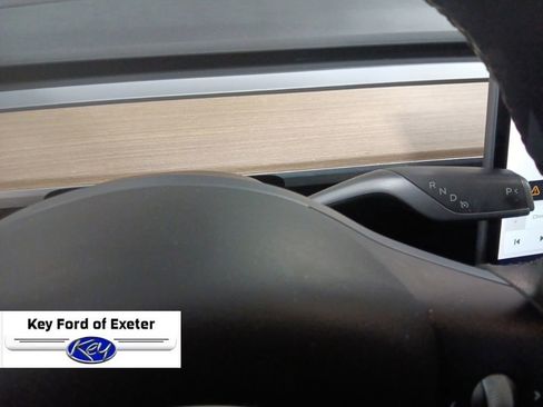 Used 2021 Tesla Model 3 Standard Range Plus image 25