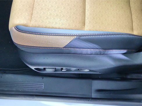 New 2026 Chevrolet Equinox ACTIV w/ Convenience Package III image 17