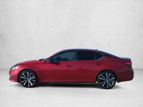 Used 2021 Nissan Altima 2.5 SR w/ SR Premium Package FWD image 9