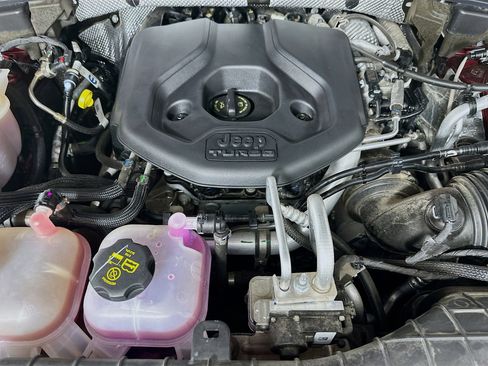 Used 2022 Jeep Grand Cherokee Limited 4xe image 35