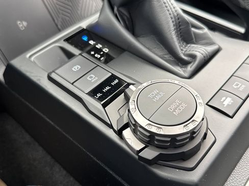 New 2026 Toyota 4Runner 4WD image 28