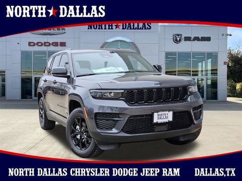 New 2025 Jeep Grand Cherokee Altitude image 1