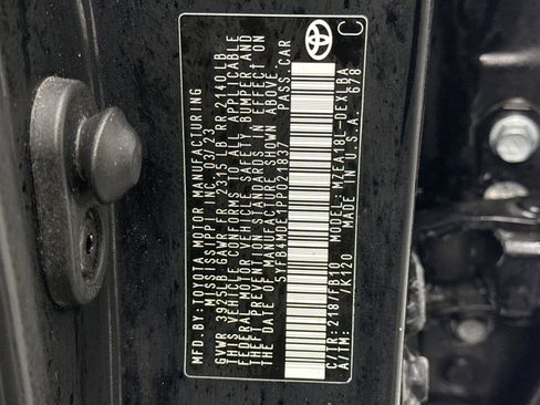 Used 2023 Toyota Corolla LE w/ Carpet Mat Package (TMS) image 19