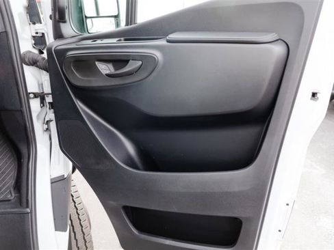 Used 2024 Mercedes-Benz Sprinter 3500 image 23