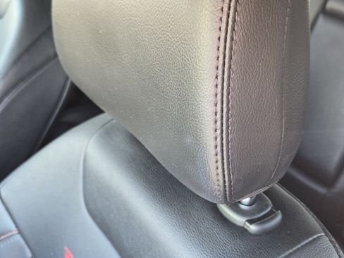 Used 2024 Jeep Compass Trailhawk image 16