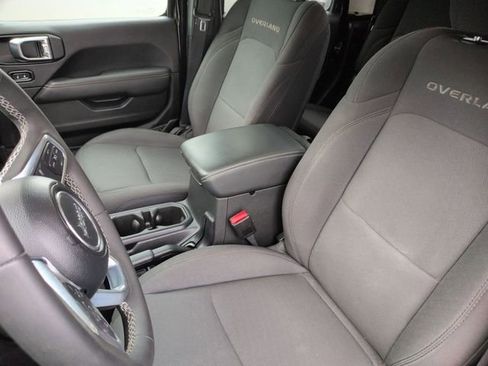 Used 2023 Jeep Gladiator Overland AWD/4WD image 14