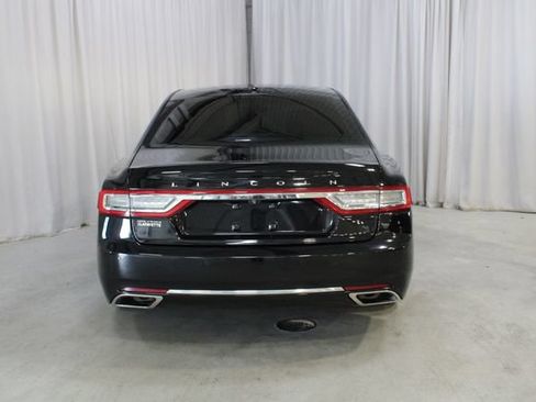 Used 2017 Lincoln Continental Select w/ Climate Package AWD/4WD image 24
