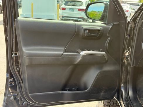 Used 2021 Toyota Tacoma SR5 w/ Trail Edition AWD/4WD image 25