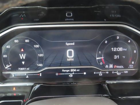 Used 2024 GMC Sierra 3500 SLE image 31