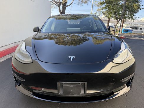Used 2022 Tesla Model 3 Standard Range RWD image 6