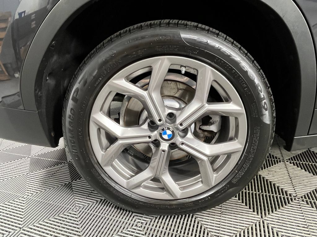 Used 2024 BMW X3 xDrive30i w/ Premium Package w/ZPA AWD/4WD image 13