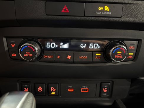 Used 2022 Nissan Frontier SV AWD/4WD image 30
