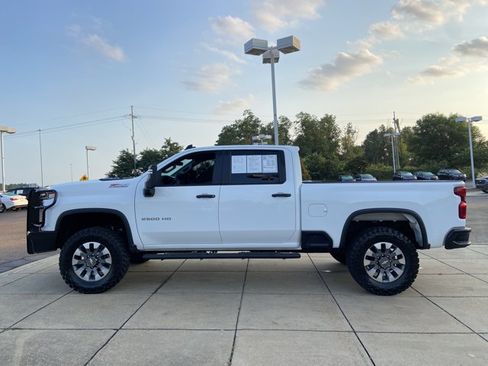 Used 2025 Chevrolet Silverado 2500 Custom AWD/4WD image 7
