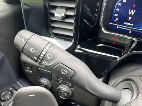 Used 2023 Chevrolet Silverado 1500 High Country w/ High Country Premium Package image 11