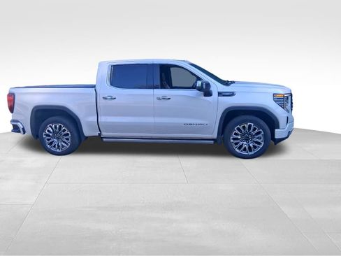 Used 2023 GMC Sierra 1500 Denali Ultimate AWD/4WD image 4
