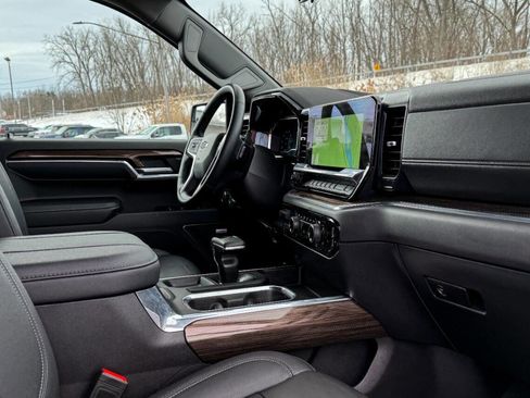 Used 2023 Chevrolet Silverado 1500 LT Trail Boss w/ Convenience Package II image 15