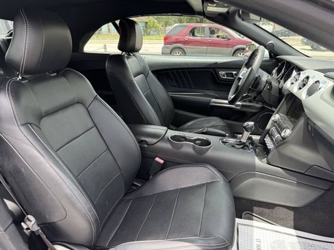 Used 2015 Ford Mustang Premium RWD image 21