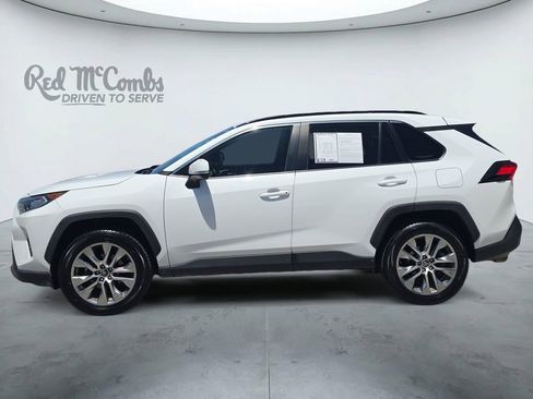 Used 2020 Toyota RAV4 XLE Premium FWD image 2