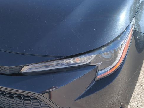 Used 2021 Toyota Corolla LE image 11