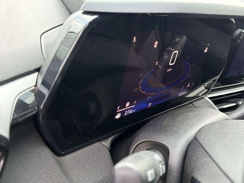 Used 2025 Chevrolet TrailBlazer LT image 11