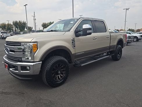 Used 2017 Ford F350 Lariat w/ Lariat Ultimate Package AWD/4WD image 8