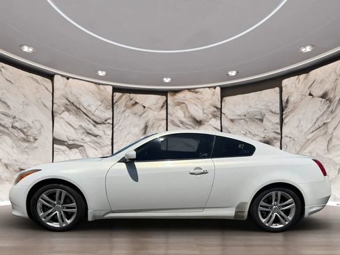 Used 2010 INFINITI G37 Journey w/ Premium Pkg RWD image 5