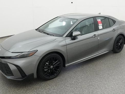 New 2026 Toyota Camry SE FWD image 1