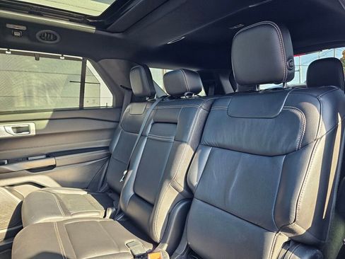 Used 2020 Ford Explorer ST w/ ST Street Pack image 20