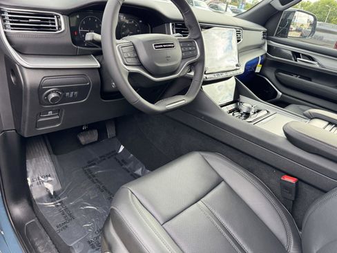 New 2026 Jeep Grand Wagoneer L Limited AWD/4WD image 14