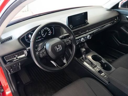 Used 2024 Honda Civic EX image 3
