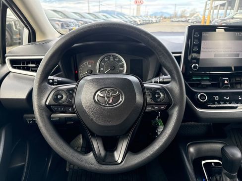 Used 2020 Toyota Corolla LE image 25