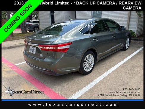 Used 2013 Toyota Avalon Limited w/ Technology Pkg FWD image 5