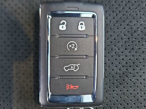 New 2026 Jeep Grand Cherokee Altitude image 32