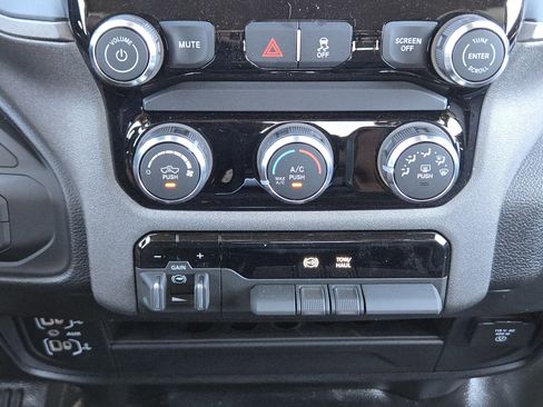 New 2026 RAM 2500 Tradesman w/ Chrome Appearance Group image 16