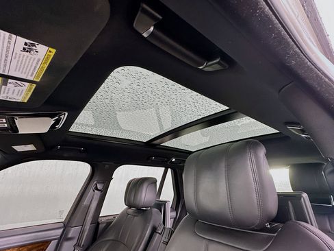 Used 2018 Land Rover Range Rover Supercharged image 26