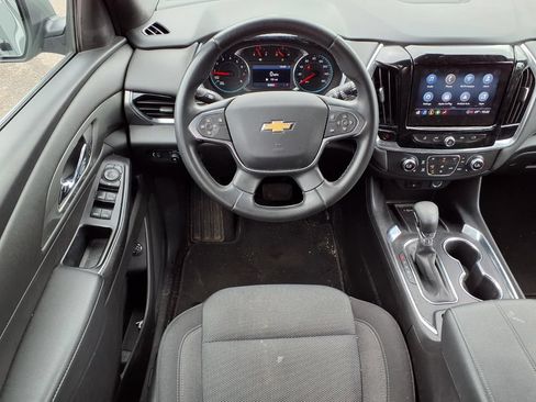 Used 2023 Chevrolet Traverse LT FWD image 15
