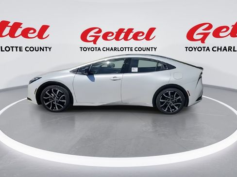 New 2026 Toyota Prius Plug-In Hybrid image 5