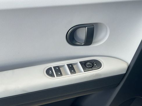 New 2026 Hyundai Ioniq 5 SEL RWD image 11