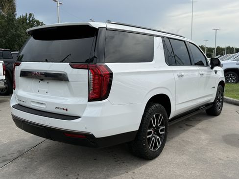 Used 2023 GMC Yukon XL AT4 w/ AT4 Premium Package AWD/4WD image 5