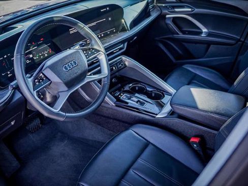 Certified 2025 Audi Q5 Premium Plus w/ Premium Plus image 10