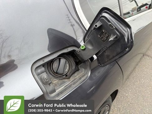 Used 2012 BMW 750Li xDrive image 10