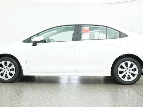 New 2026 Toyota Corolla LE FWD image 19