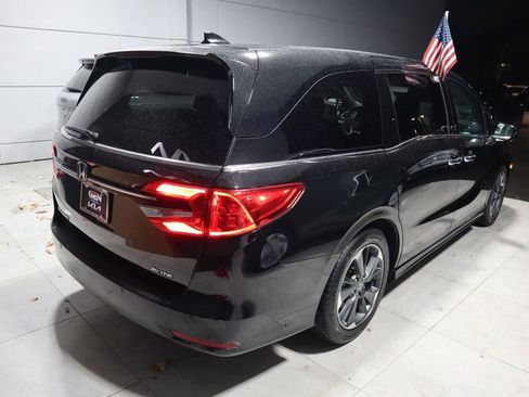 Used 2023 Honda Odyssey Elite image 4