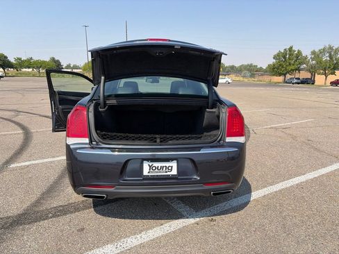 Used 2015 Chrysler 300 C AWD/4WD image 31