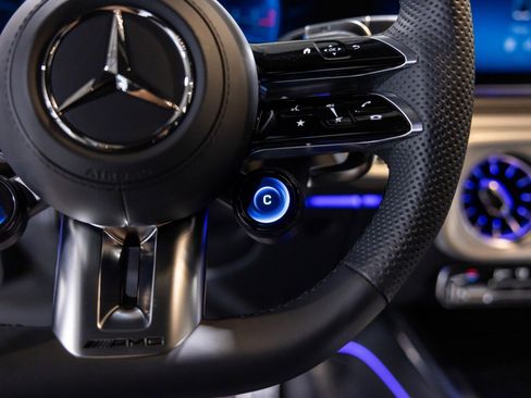 Used 2025 Mercedes-Benz G 63 AMG 4MATIC image 41