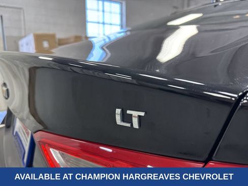 Used 2017 Chevrolet Malibu LT FWD image 40